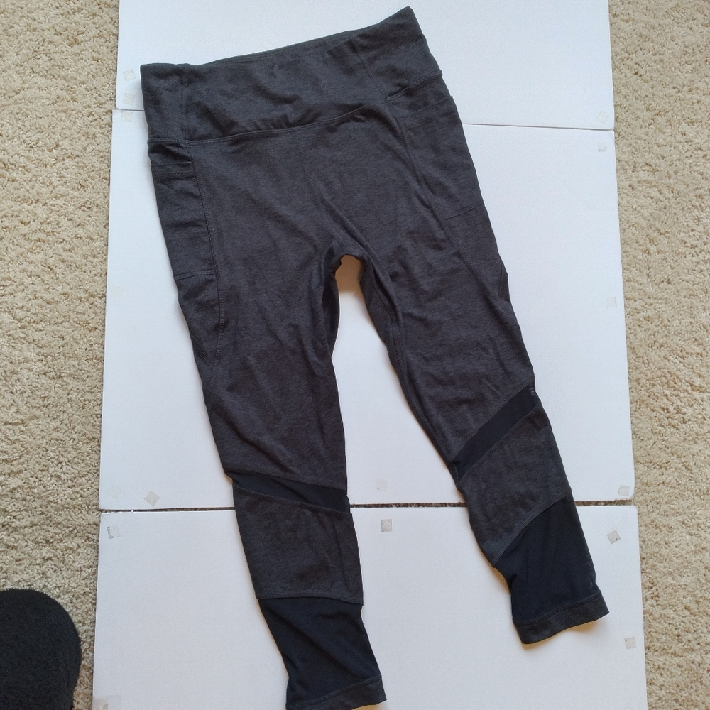 Avia Black Grey Mesh Pockets Adjustable Active Workout Legging Tights NWOT